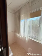 Apartament 3 camere de vânzare în zona Casa de Cultură -