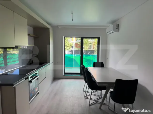 Apartament 4 camere, 2 bai, LUX, A.C, parcare, zona: Frunzis