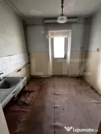 Apartament de vanzare in centrul orasului Ocna Mures etaj 1 