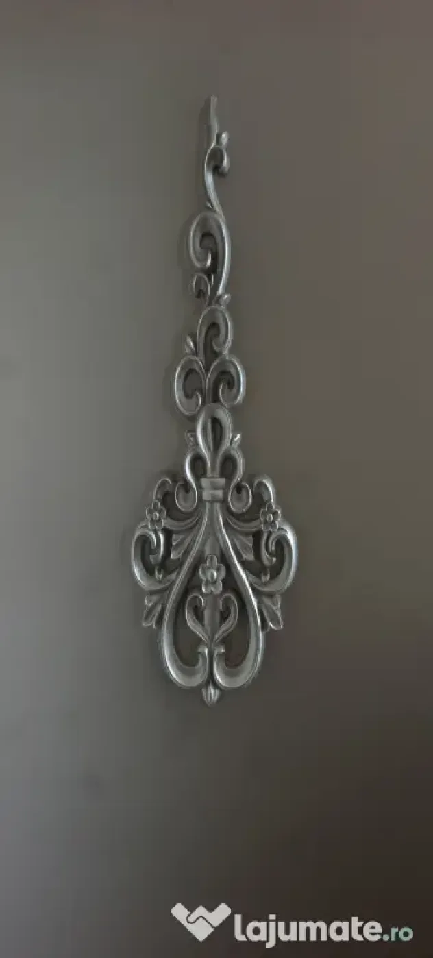 Vând set mobilier dormitor König - lemn sculptat - culoare Platină