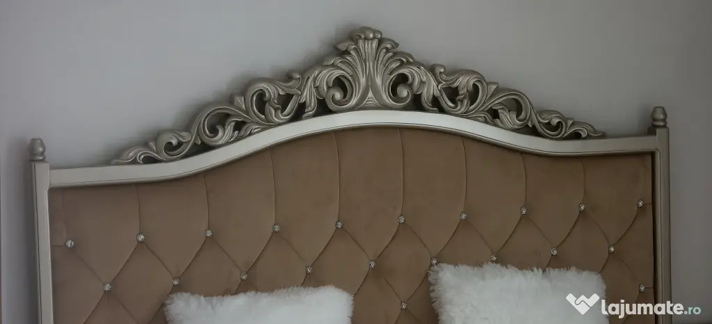 Vând set mobilier dormitor König - lemn sculptat - culoare Platină