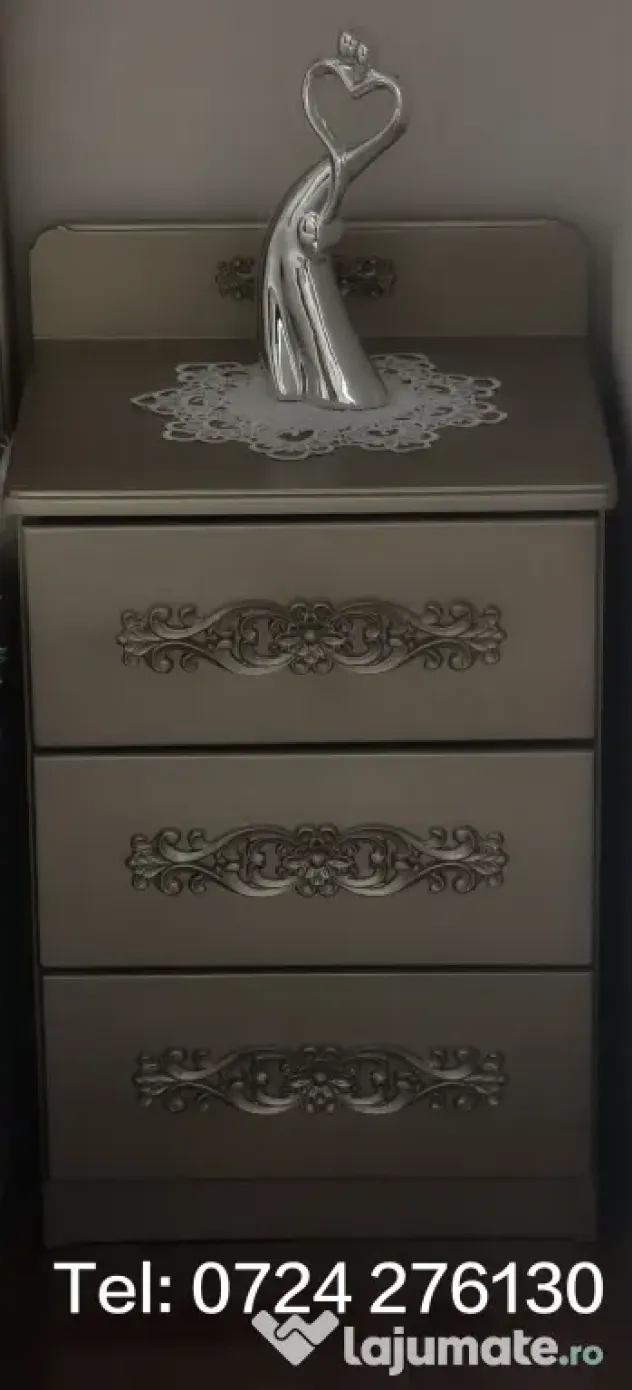 Vând set mobilier dormitor König - lemn sculptat - culoare Platină