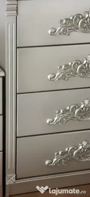 Vând set mobilier dormitor König - lemn sculptat - culoare Platină 
