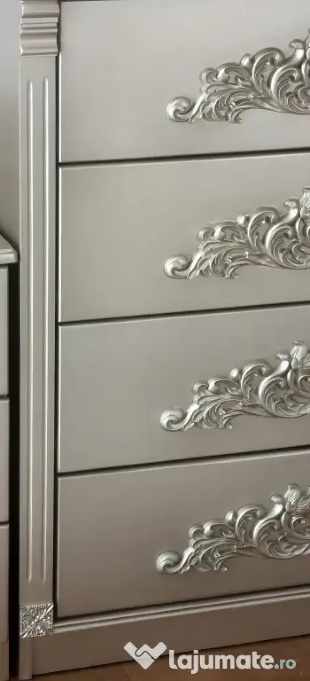 Vând set mobilier dormitor König - lemn sculptat - culoare Platină