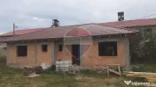 Casă individuală 4 camere în Hălchiu pe parter| Comis...