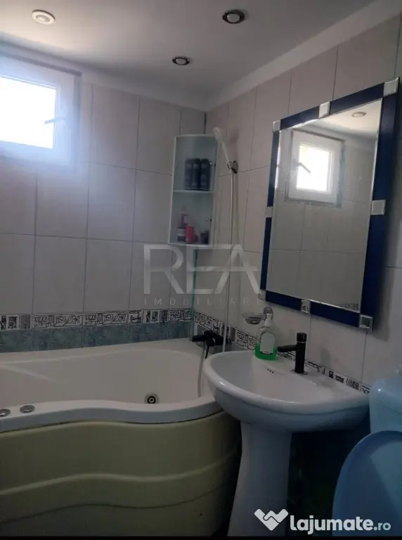 4 camere, 82 mp, centrală, parcare, Metrou Apărătorii Pat