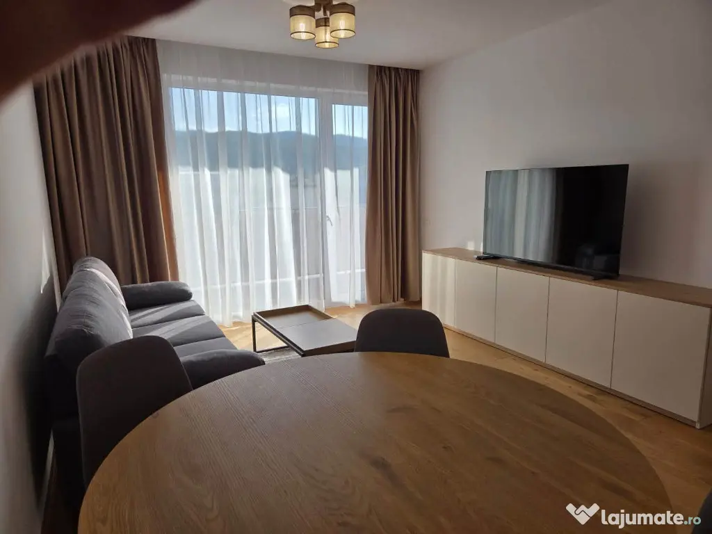 Apartament de 3 camere zona ASTRA,Str Carpatilor,