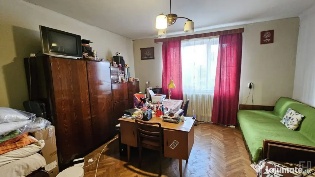 Casa individuala 5 camere , 175 MP , Zona Andrei Muresanu ,