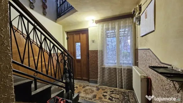 Casa individuala 5 camere , 175 MP , Zona Andrei Muresanu ,