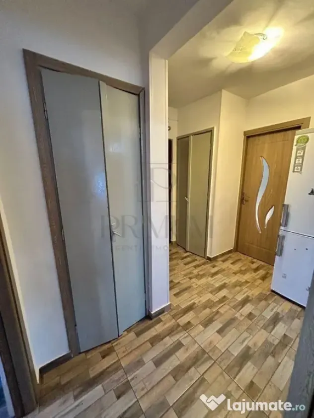 Dambovita - 2 Camere - Etaj intermediar cu LIFT - Centrala p