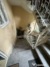 Apartament in asociație, 160 mp, 163 mp teren, zona Strand