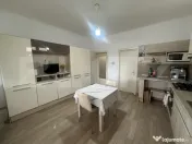 Apartament in asociație, 160 mp, 163 mp teren, zona Strand