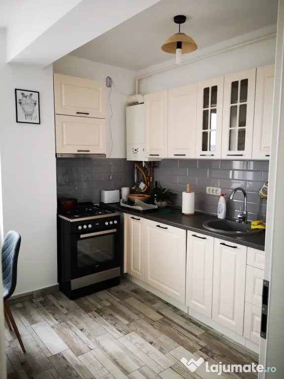 PROPRIETAR - Apartament 2 camere - Panorama deosebita asupra muntilor