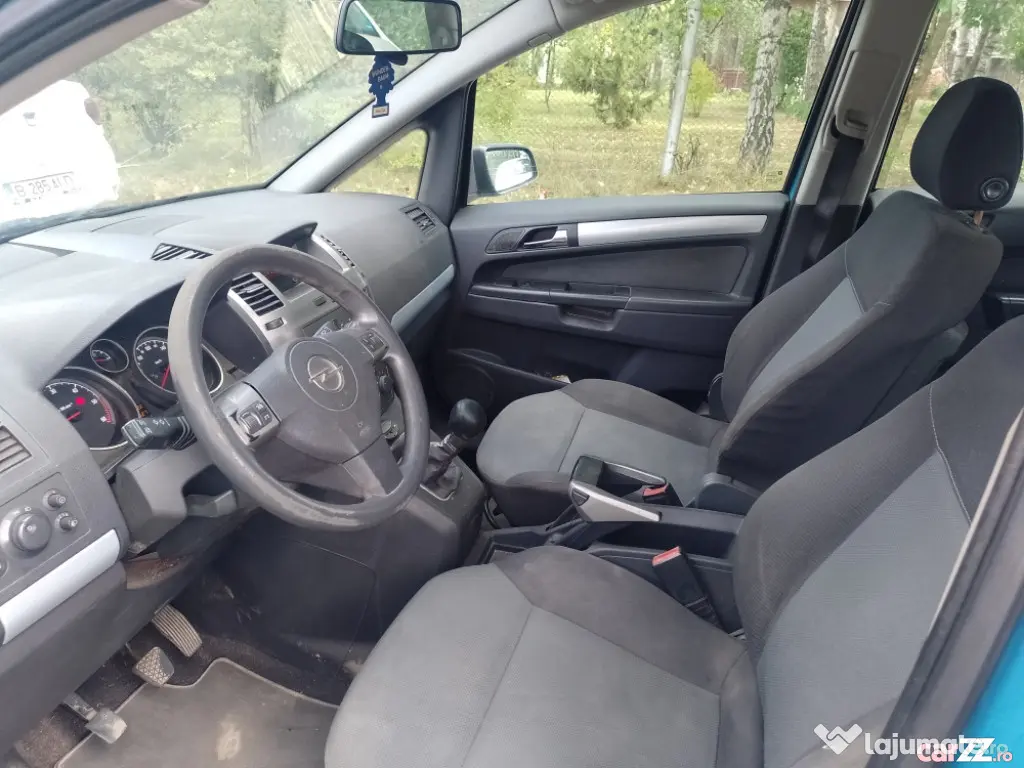 Opel Zafira - 7 locuri