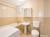 Casă P+M cu două apartamente și curte – Șoseaua Chi...
