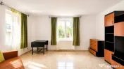 Casă P+M cu două apartamente și curte – Șoseaua Chi...
