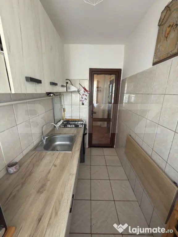 Apartament 2 camere- zona Malu Rosu