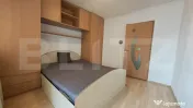 Apartament cu 3 camere,decomandat, zona Nufărul