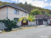 Casa de localitatea Cladova, judetul Arad 
