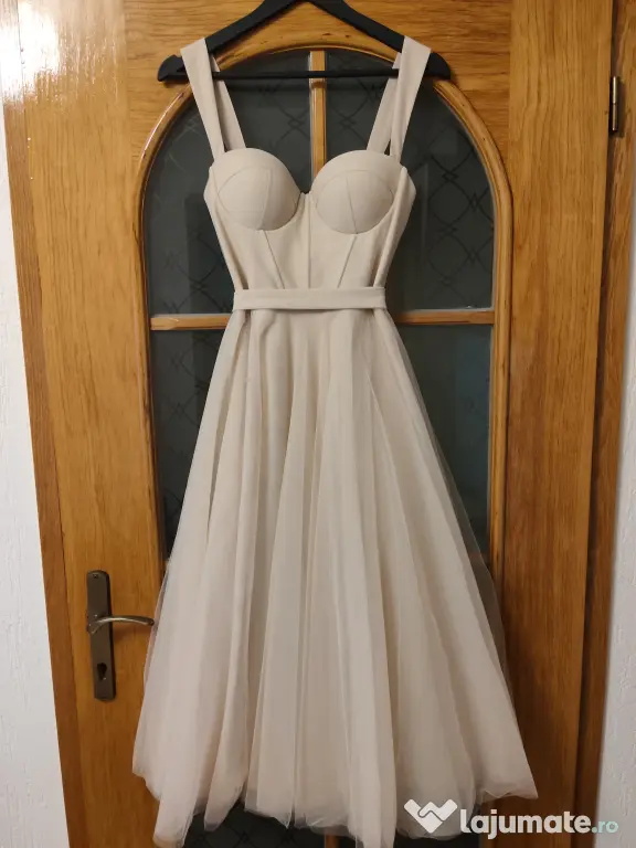 Rochie ODIS, elegantă, stare perfectă- 700 lei