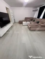 Apartament 3 camere de vânzare – 94 mp 