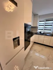 Apartament 3 camere de vânzare – 94 mp 