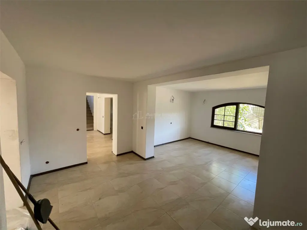 Casa individuala - Petresti Corbeanca - 9 camere - 3 bai - 5 - Petresti (Bucuresti-Ilfov)