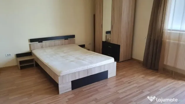 Ofer spre închiriere garsoniera în Curtea de Arges