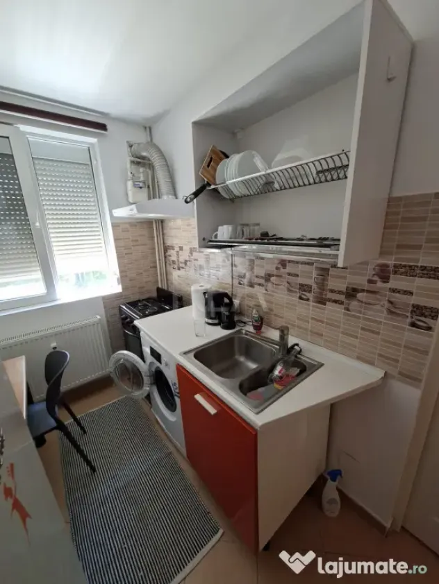 2 camere, 2/10, 52mp-Parc Drumul Taberei - Bucuresti (Bucuresti-Ilfov)