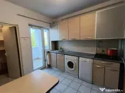 Apartament cu 3 camere, 2 băi și garaj ,cartier Sasar 