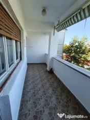 Apartament cu 3 camere, 2 băi și garaj ,cartier Sasar 