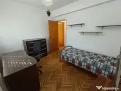 Apartament cu 3 camere, 2 băi și garaj ,cartier Sasar 