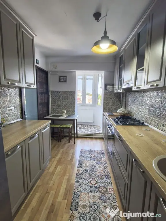 De inchiriat apartament cu 2 camere, central. etaj 3, 450... - Galati (Galati)