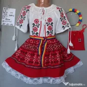 Costum popular pentru copii 4-5-6-7-8-9 ani, 265 lei 