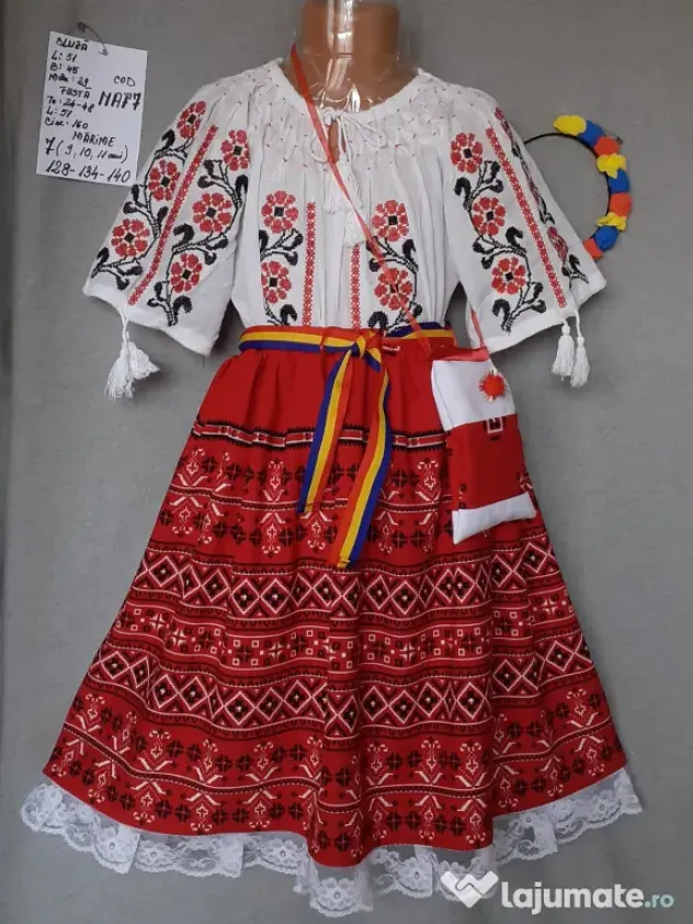 Costum popular pentru copii 8-9-10-11-12-13 ani,275 lei