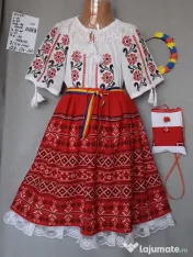 Costum popular pentru copii 8-9-10-11-12-13 ani,275 lei 