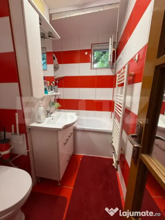 Apartament 4 camere, decomandat , 97 m2 , Micro 13 - Galati (Galati)