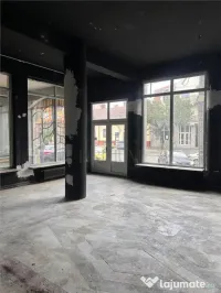Spatiu comercial intr-o zona cu vad, centrala proprie