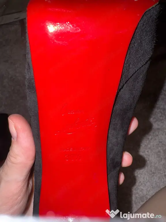Pantofi Louboutin