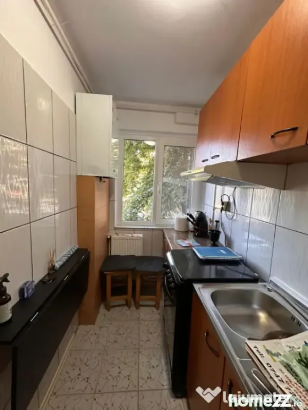 Apartament 3 camere de vânzare în Tomis Nord – etaj 1/4, - Constanta (Constanta)