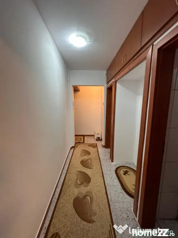 Apartament 3 camere de vânzare în Tomis Nord – etaj 1/4, - Constanta (Constanta)