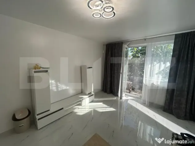 2 Camere | Micro 5 | Etaj 4 /4 | Semidecomandat | - Targoviste (Dambovita)