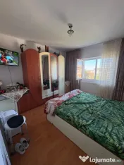 Apartament 3 camere, 64 mp utili, etaj 4/4 – acoperiș , o 