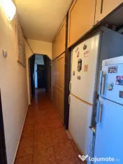 Apartament 3 camere, 64 mp utili, etaj 4/4 – acoperiș , o 