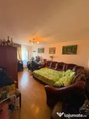 Apartament 3 camere, 64 mp utili, etaj 4/4 – acoperiș , o 