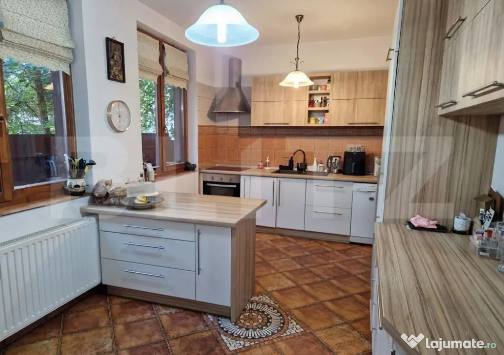 Casă 5 camere, Ultracentral - Targu Mures (Mures)