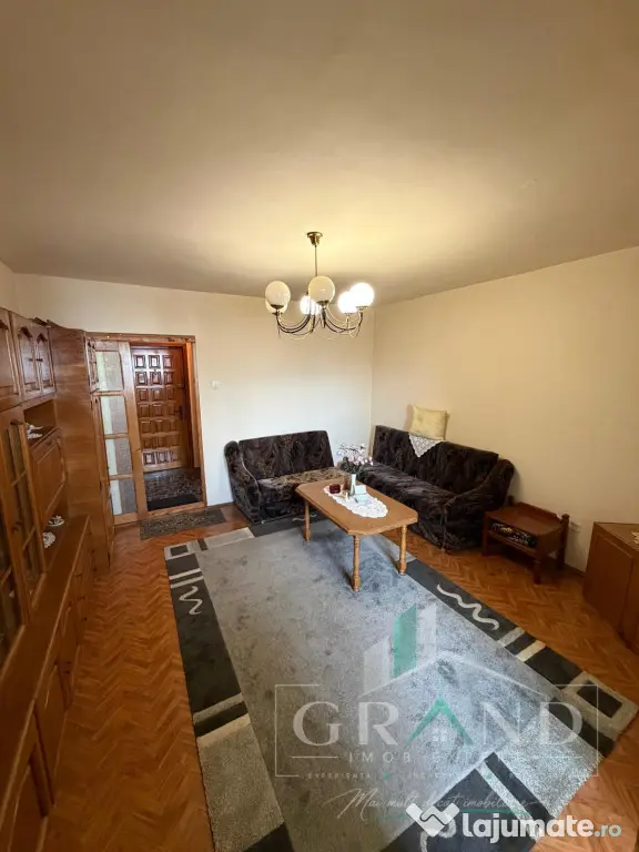 Garsonieră 28mp, etaj intermediar, Piata Flora, Mănăștur - Cluj-Napoca (Cluj)