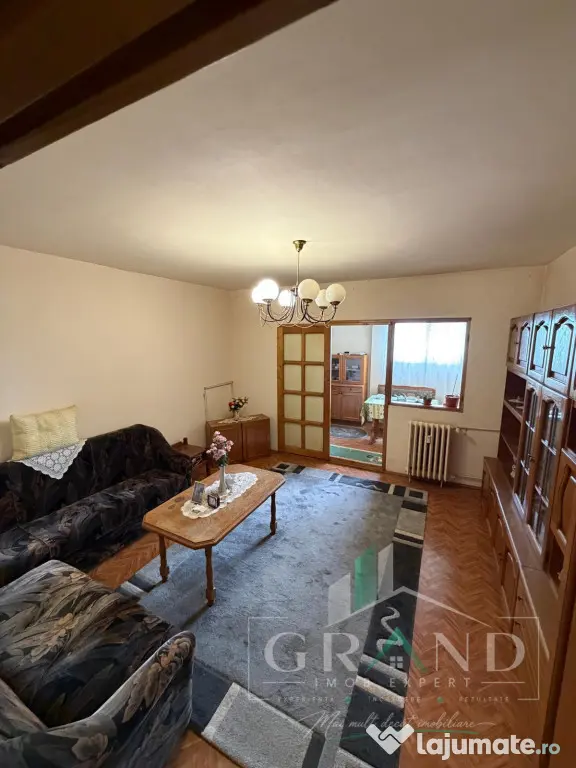 Garsonieră 28mp, etaj intermediar, Piata Flora, Mănăștur - Cluj-Napoca (Cluj)