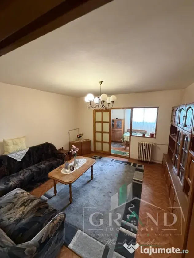 Garsonieră 28mp, etaj intermediar, Piata Flora, Mănăștur - Cluj-Napoca (Cluj)