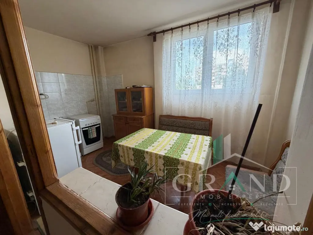 Garsonieră 28mp, etaj intermediar, Piata Flora, Mănăștur - Cluj-Napoca (Cluj)